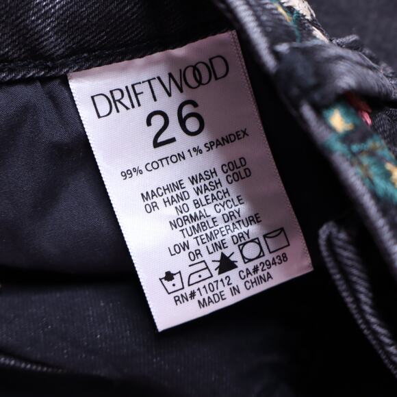 DRIFTWOOD Connie Shorts Whiplash Black Floral Embroidered Denim Women's 26 - Picture 10 of 11